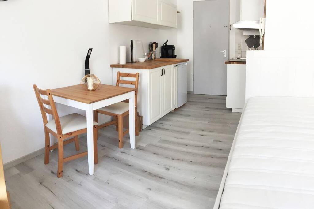 Apartment-Mitten In Konstanz, Gratis Parkplatz & Fahrrader, Netflix Tv المظهر الخارجي الصورة